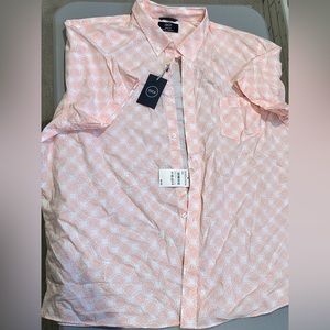 Brand New with Tags Men’s Short Sleeved Collared Shirt - Size 3XL